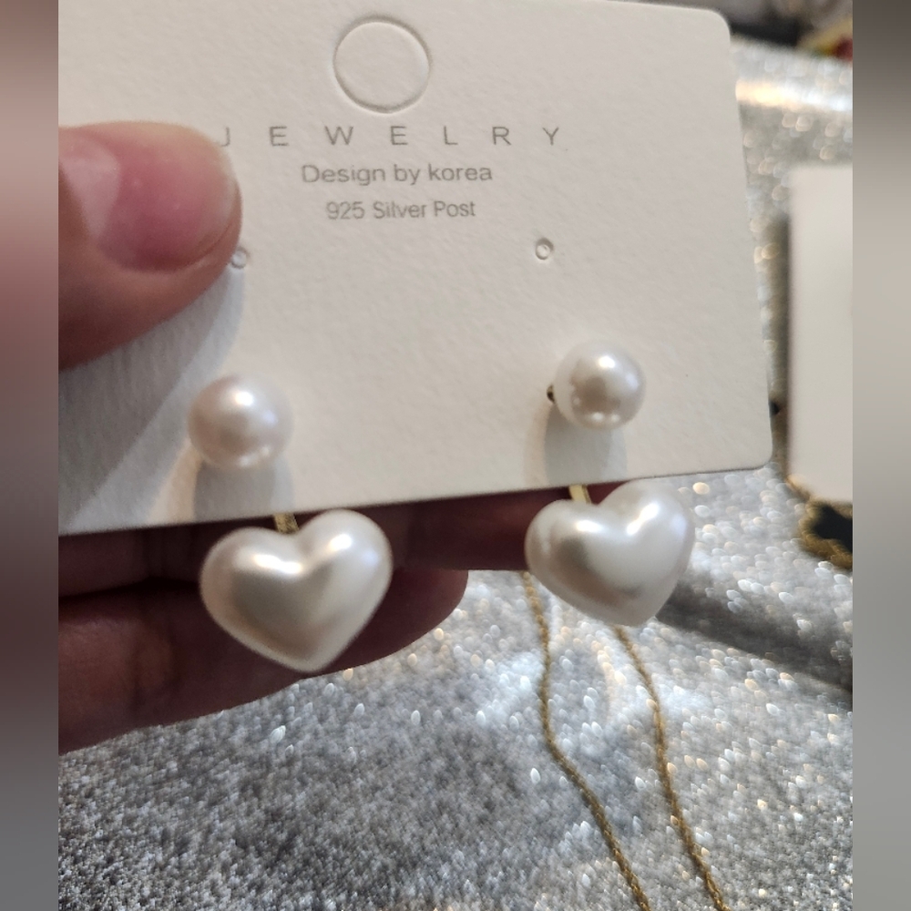 Korea Design Pearl Heart Earrings